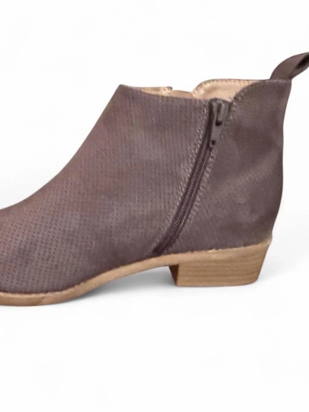 Universal Thread Perforated Gray Suede Ankle Boots